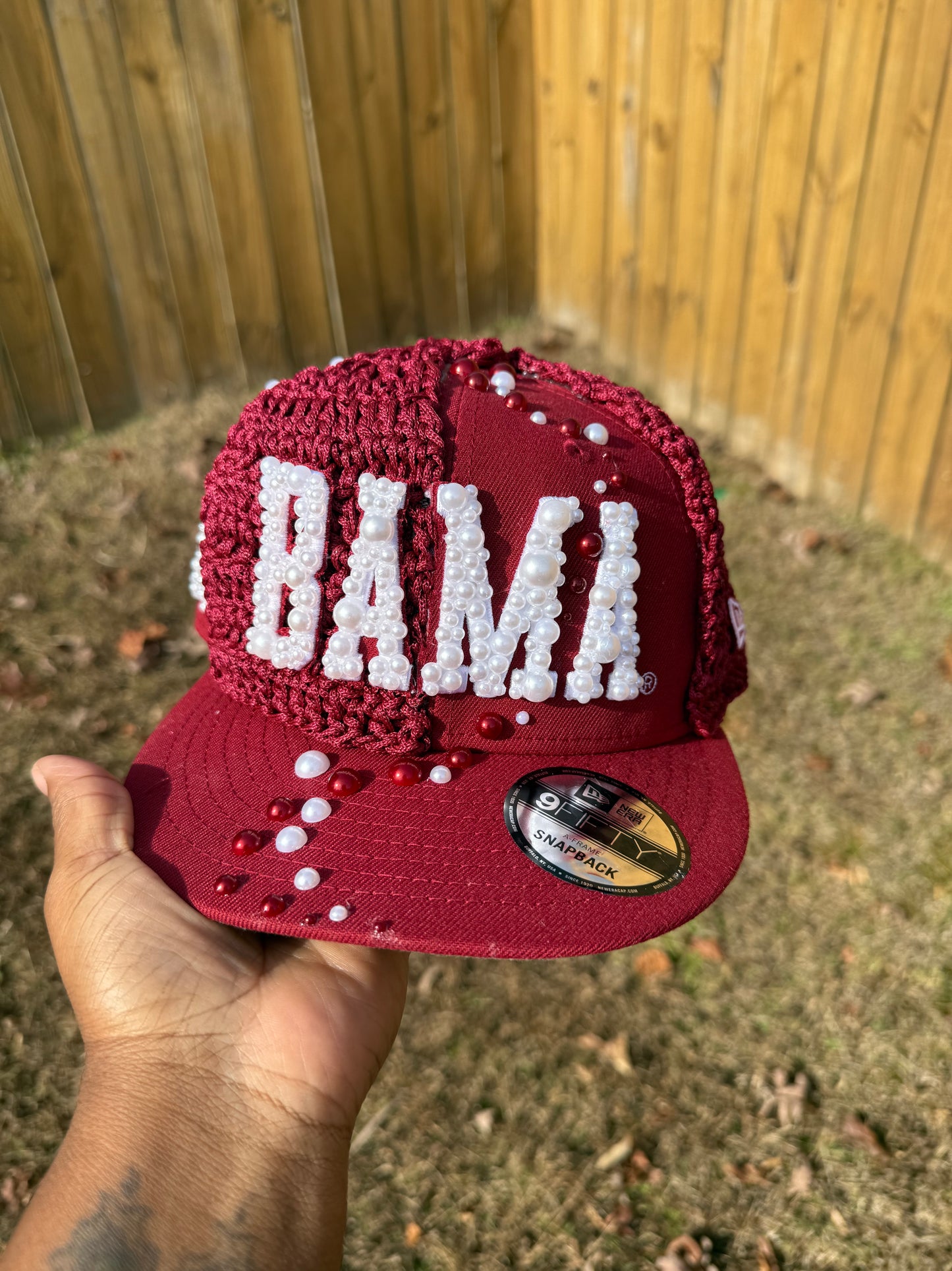 So Fly Deluxe Sparkle & Pearls cap