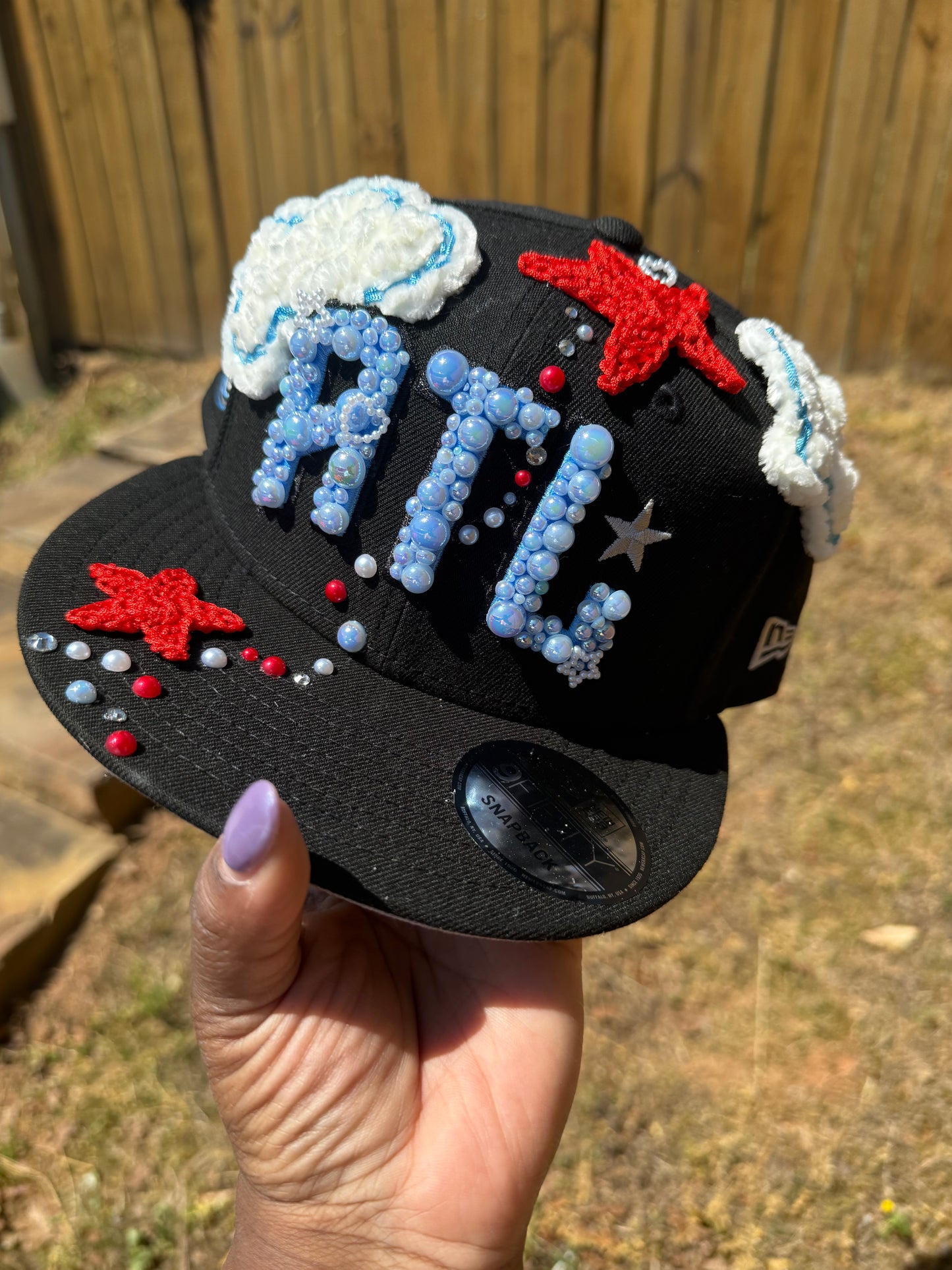 So Fly Deluxe Sparkle & Pearls cap 1 of 1 designs