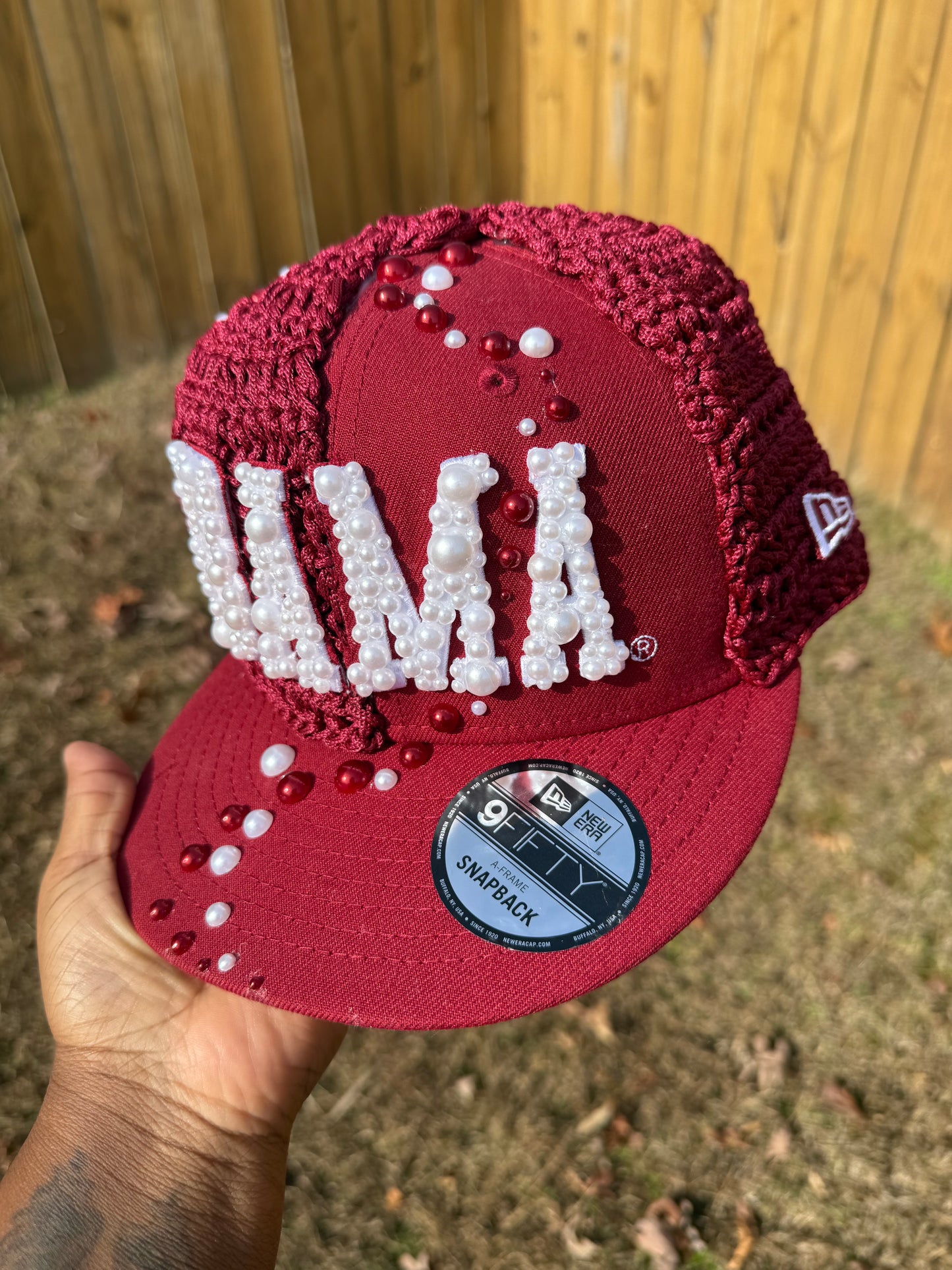 So Fly Deluxe Sparkle & Pearls cap